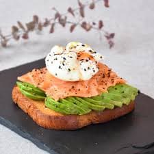 Producto gastronómico con estética premium para carta digital